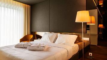 Minibar, coffres-forts dans les chambres, décoration personnalisée