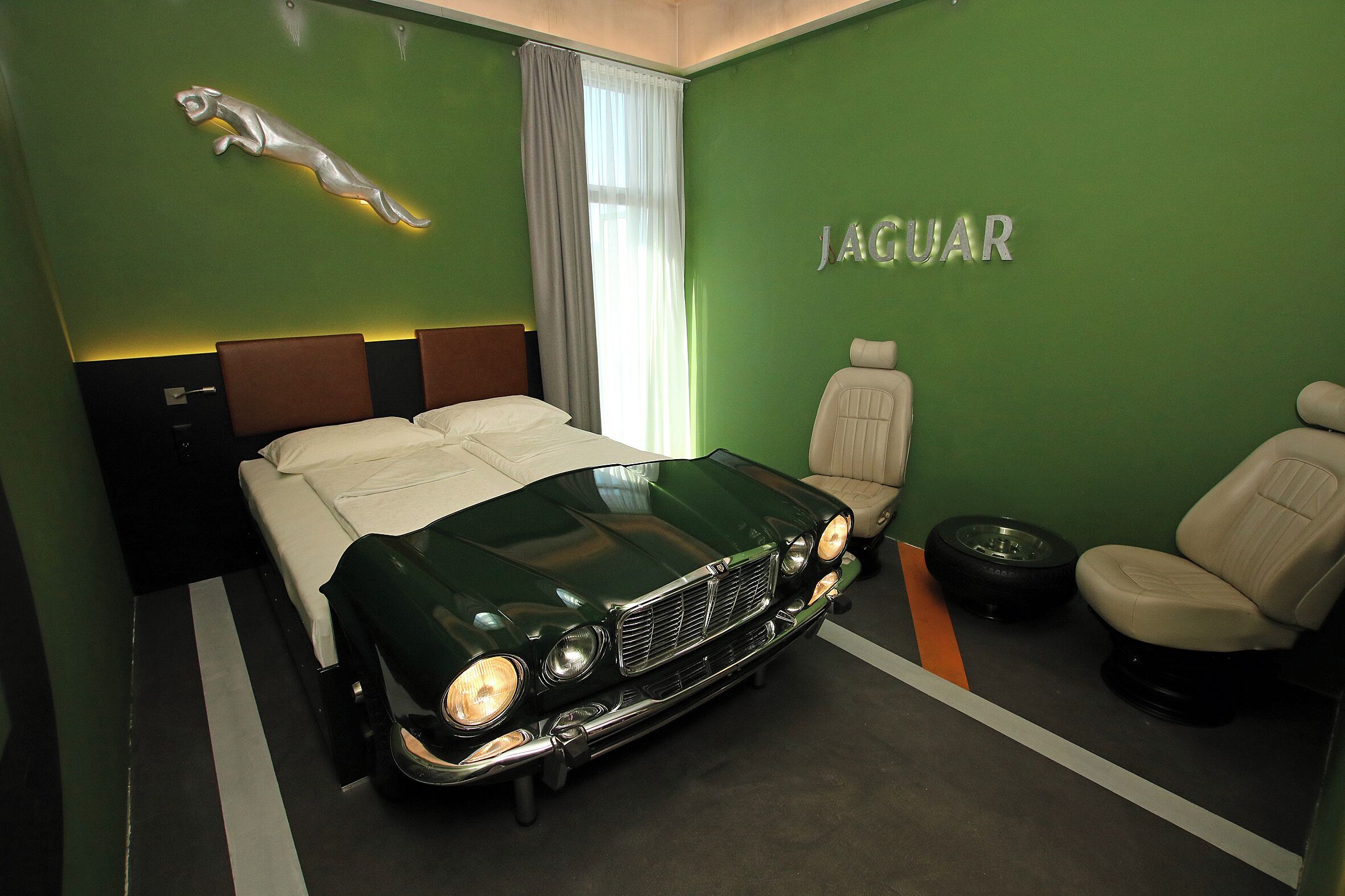 Themenzimmer | Caja fuerte, cortinas opacas, sistema de insonorización