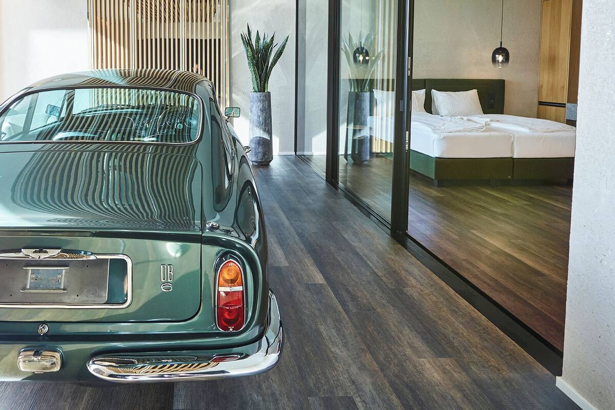 Caja de seguridad en la habitación y cortinas blackout