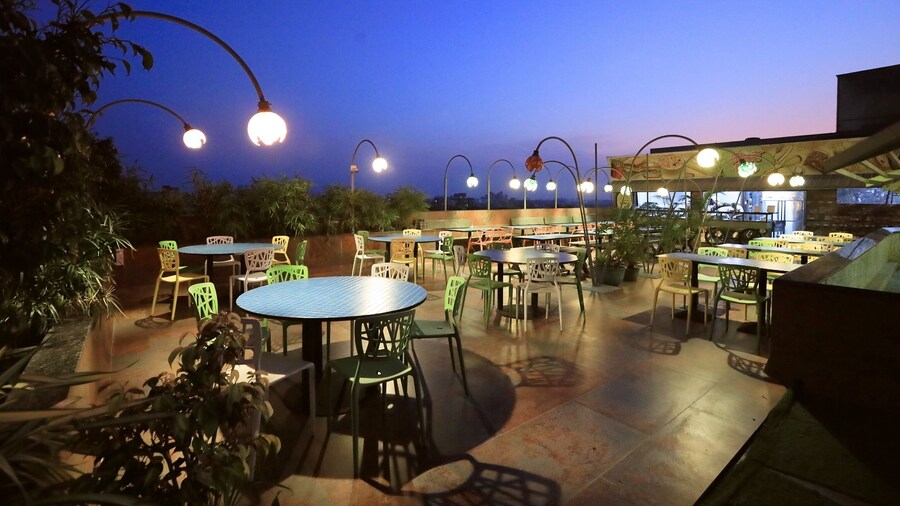 Humming Bird Hotel & Banquet