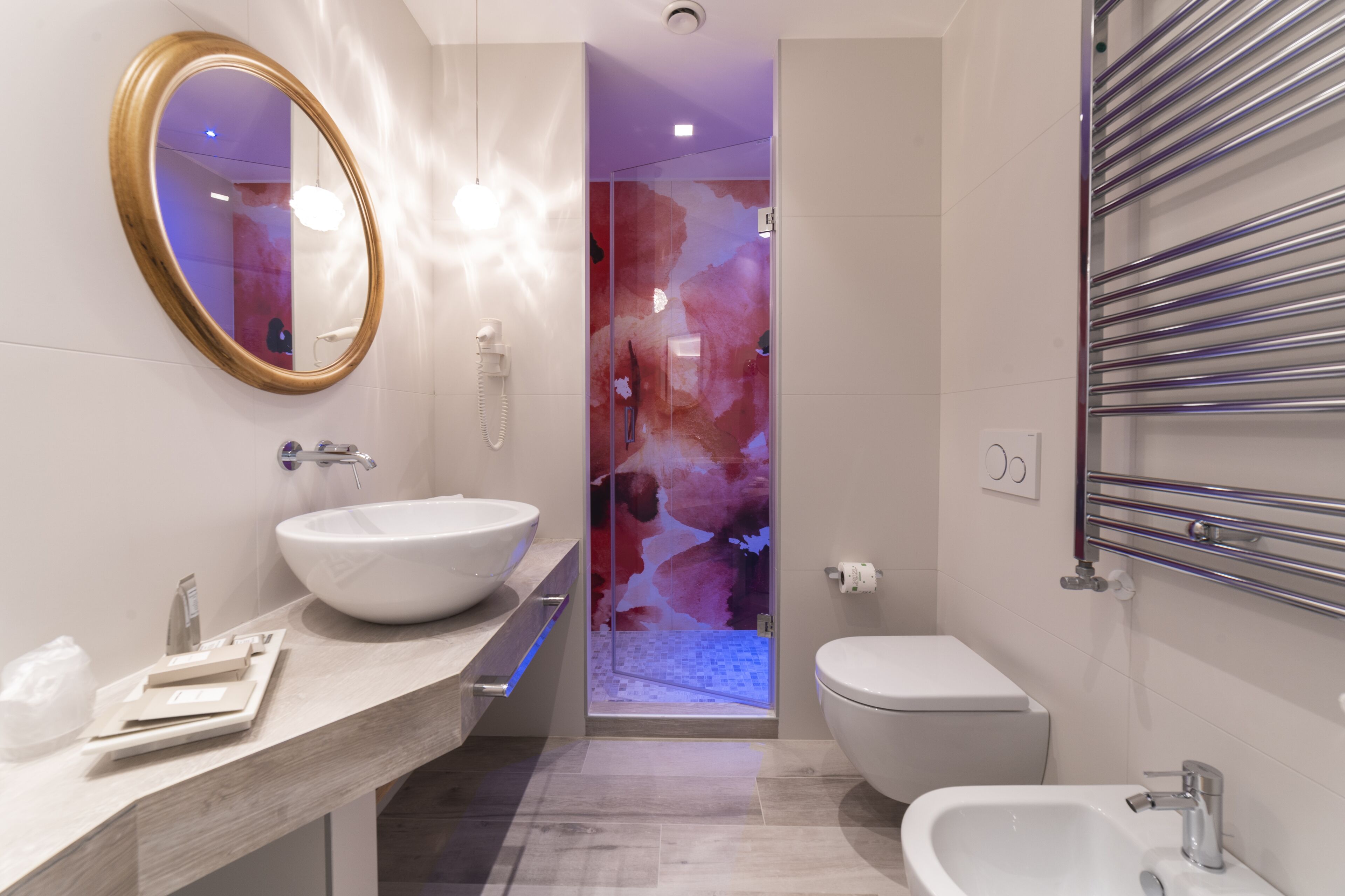 standard double or twin room | bathroom | shower, bidet, towels