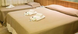 Apartemen Deluks (Orquidea) | Minibar, brankas, tirai kedap cahaya, dan kedap suara