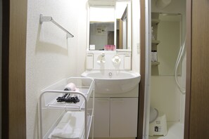 Apartment | Bathroom