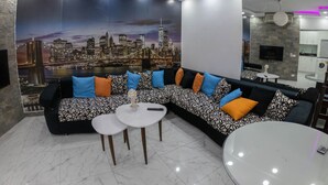 Apartment, 1 Schlafzimmer, Poolblick | Wohnzimmer