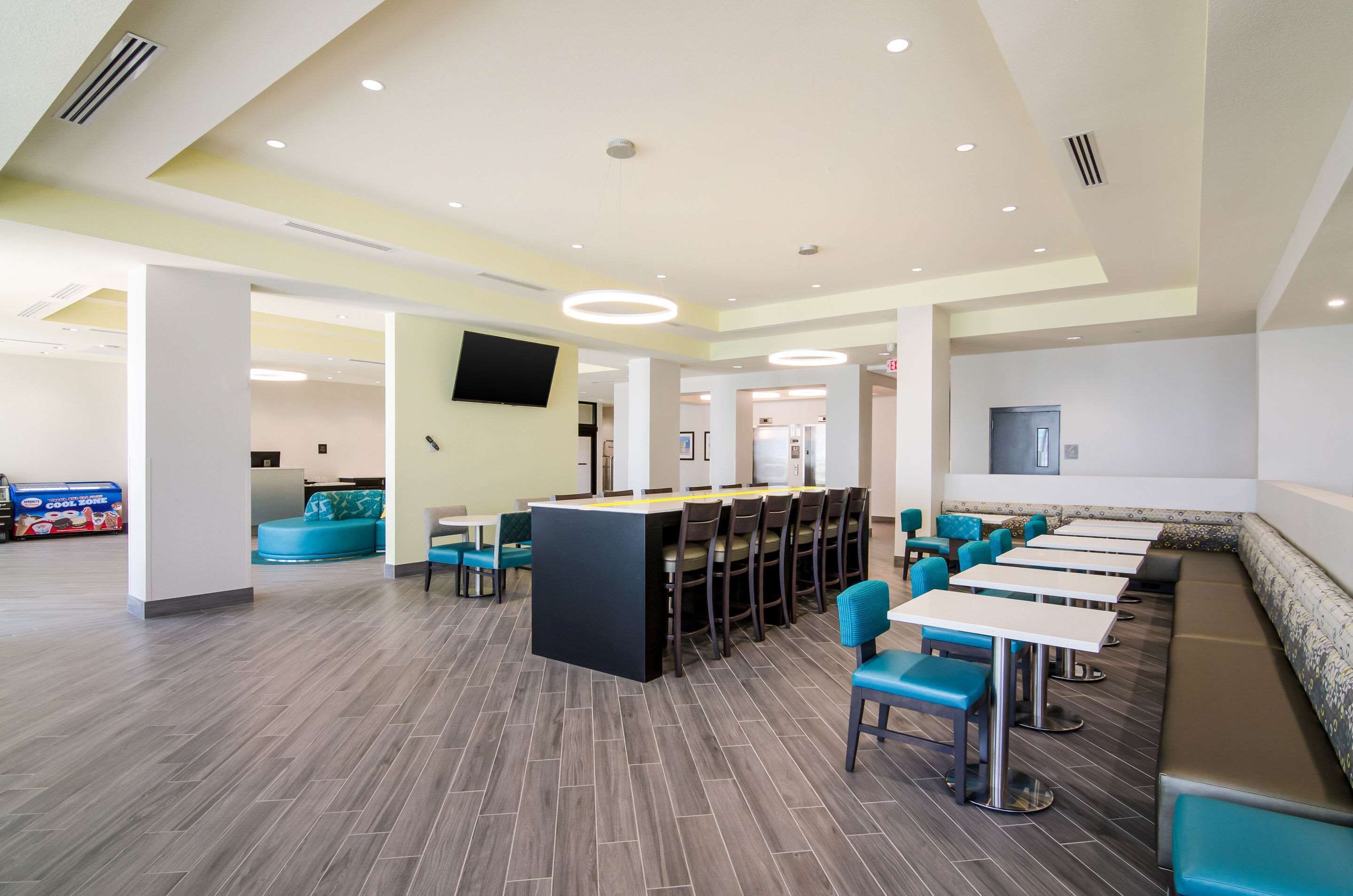 Petit déjeuner continental compris tous les jours