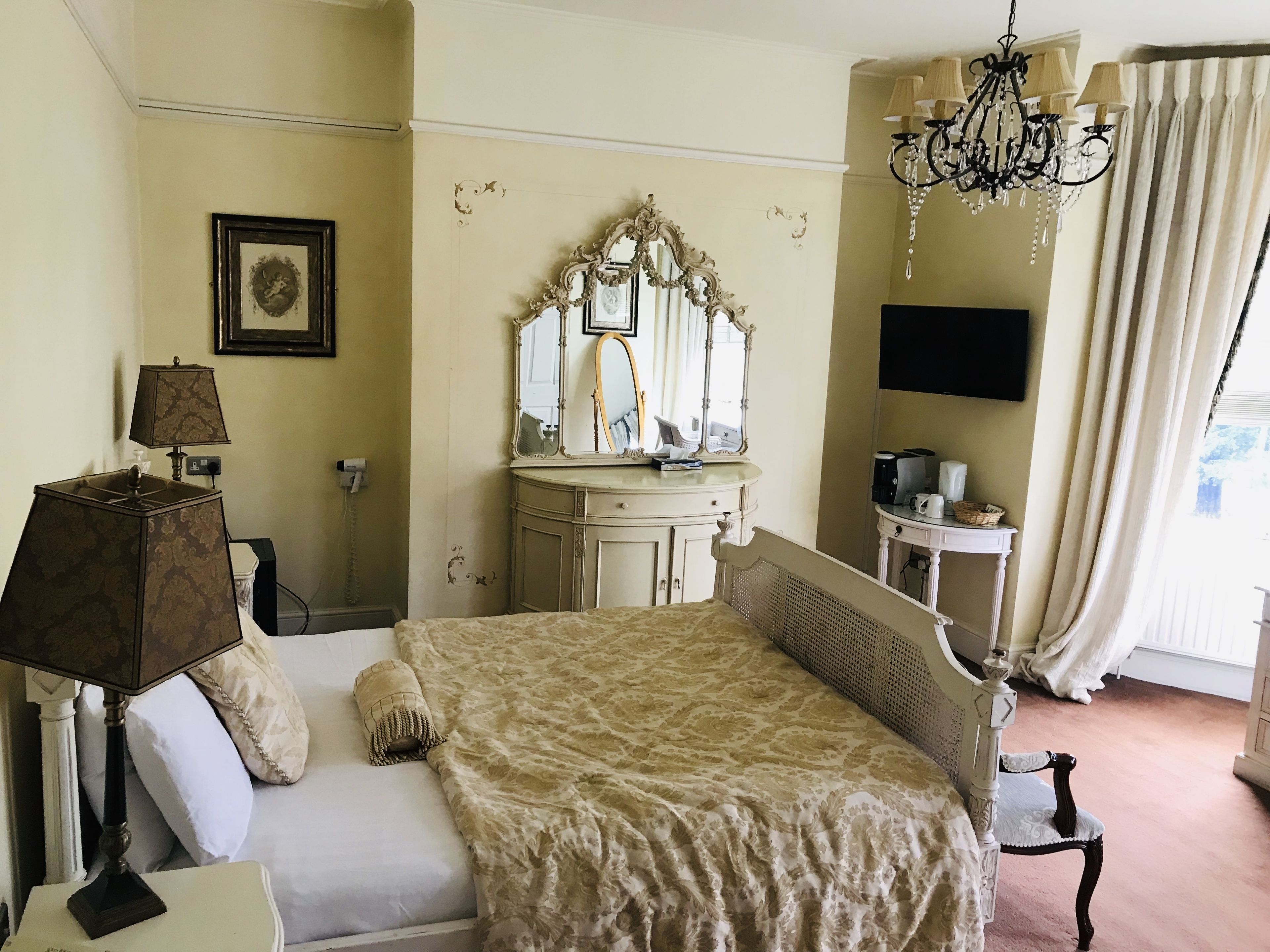 Superior Double Room, 1 Double Bed, Non Smoking | 13 bedrooms, individually decorated, individually furnished, desk