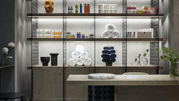 Soins corporels, gommages corporels, soins du visage, 2 salles de soins