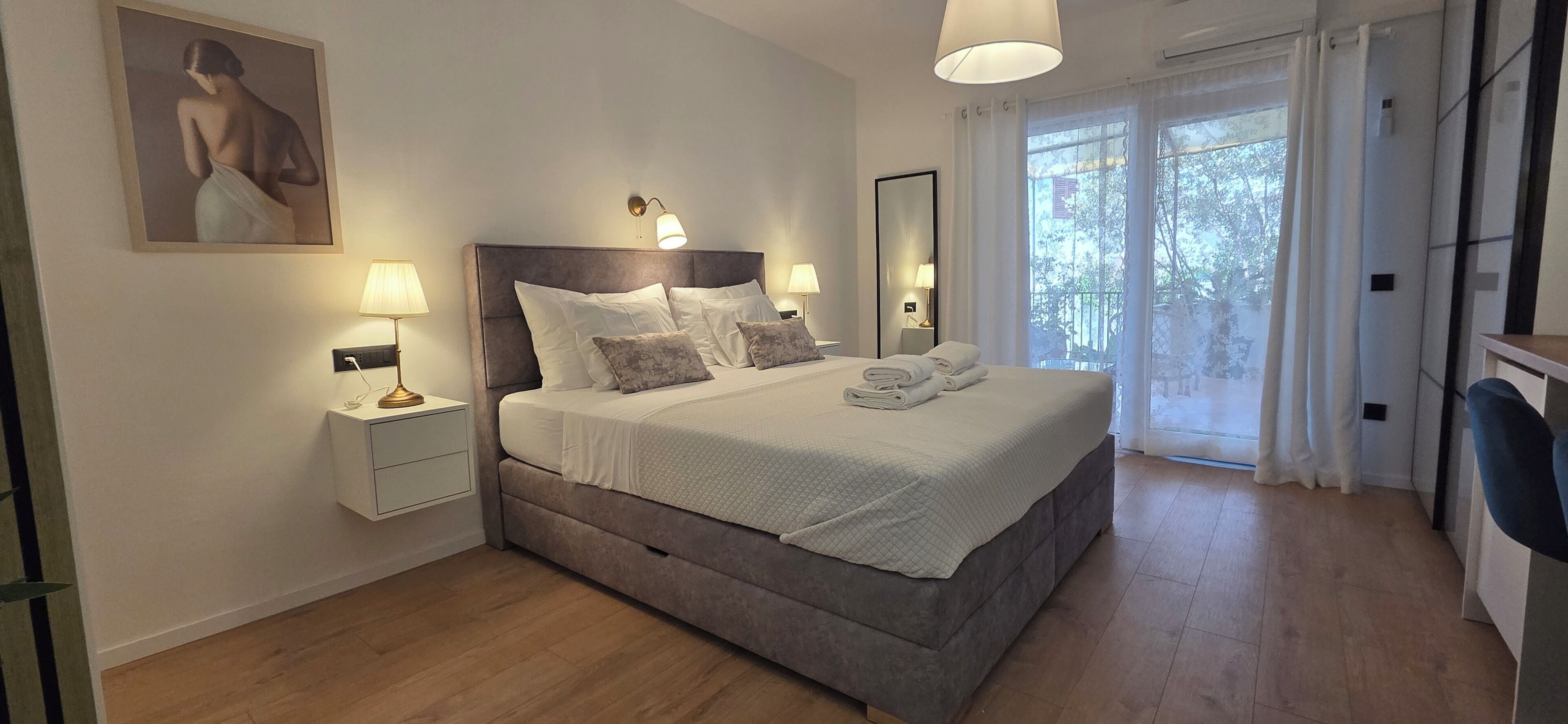 Double Room With Terrace - Garden view | Schallisolierte Zimmer, Bügeleisen/Bügelbrett, kostenloses WLAN