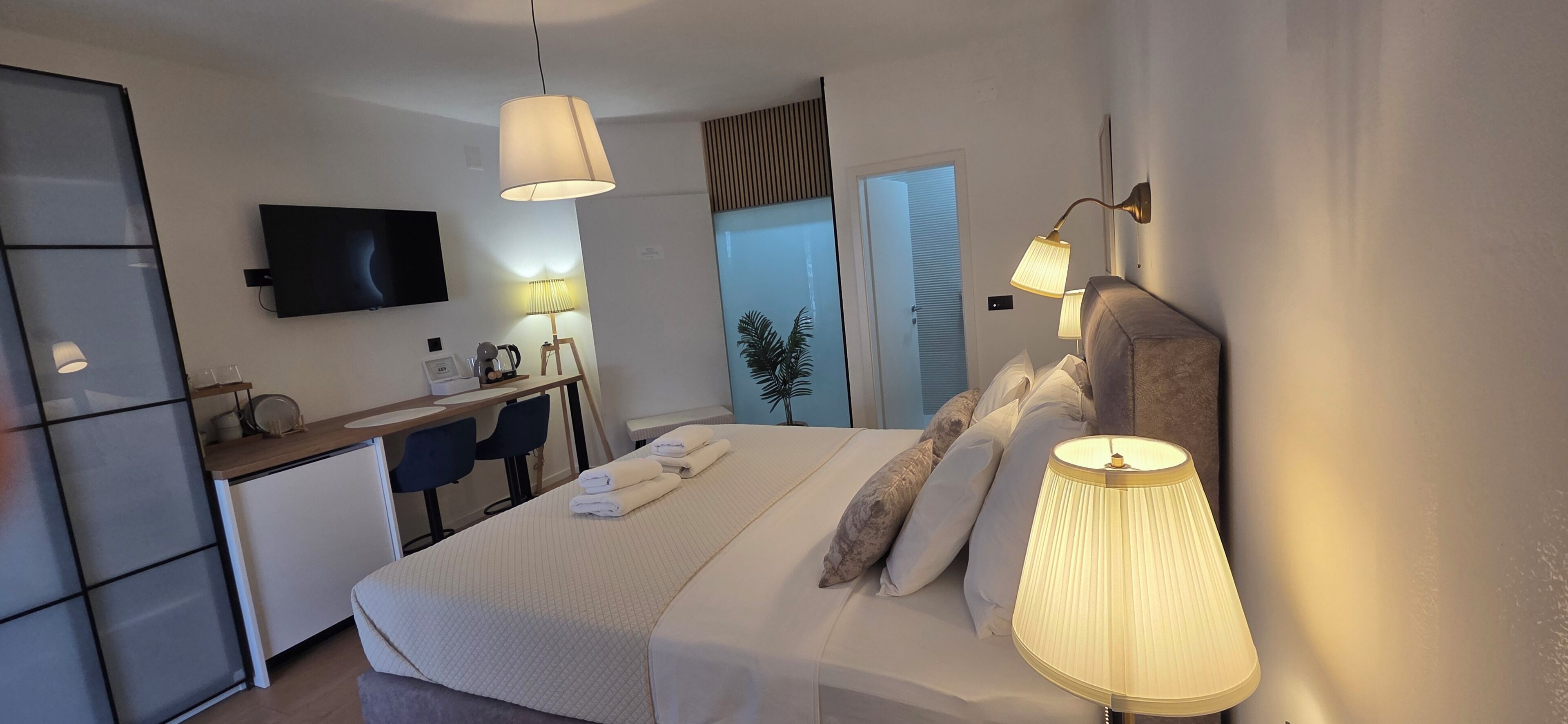 Double Room With Terrace - Garden view | Schallisolierte Zimmer, Bügeleisen/Bügelbrett, kostenloses WLAN