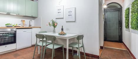 City Apartment, 2 Bedrooms | Living area | 80-cm flat-screen TV with satellite channels, Smart TV