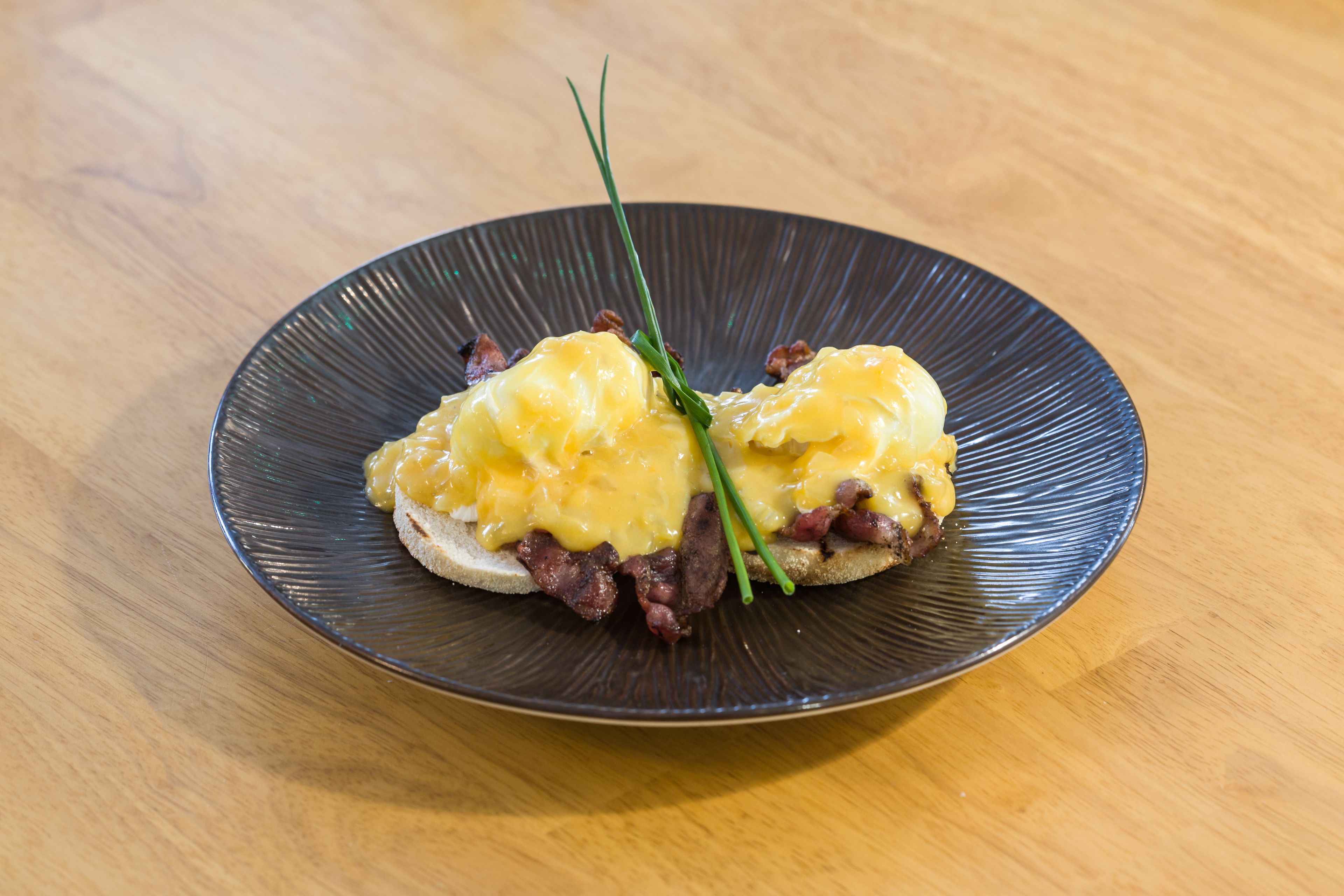 daily cooked-to-order breakfast for a fee