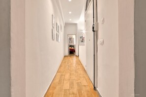 City Apartment, 3 Bedrooms | Living area | 20-inch flat-screen TV with digital channels, TV - Wine Apartments Florence Colorino (Florence)