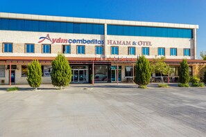Front of property - Aydin Cemberlitas Otel (Aydin)