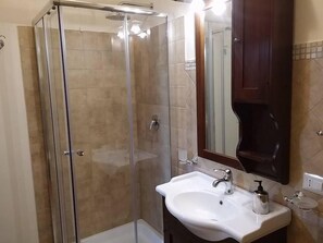 Chambre Double | Salle de bain