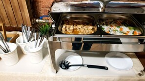 Daily buffet breakfast (RUB 570 per person)