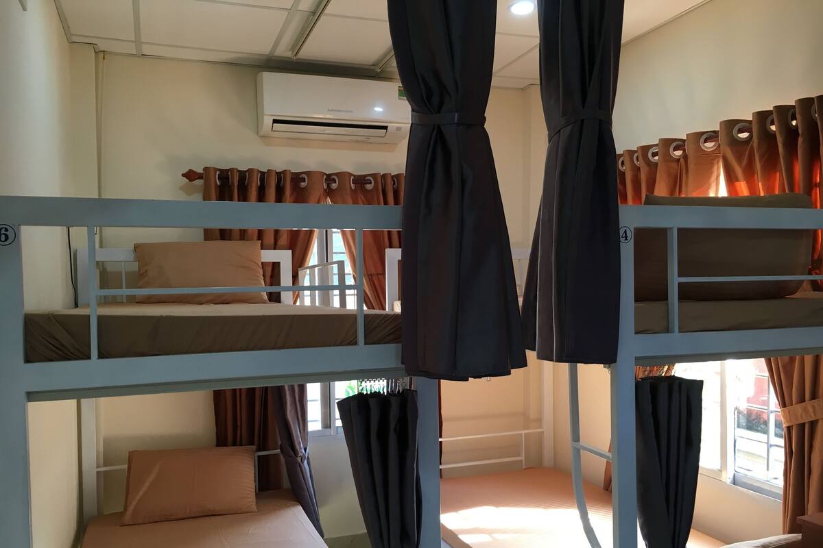 Bed in 10-Bed Mixed Dorm | Blackout curtains, soundproofing, free WiFi, bed sheets