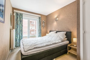 Apartment, 3 Bedrooms (Cortina 201) | 3 bedrooms, iron/ironing board, free WiFi - Cortina 201 (Koksijde)