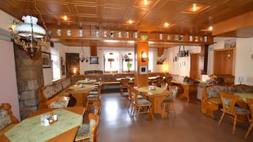 Desayuno buffet incluido todos los días