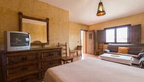 Suite, Accessible, Bathtub