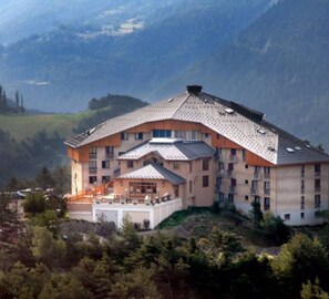 Front of property - Lou Riouclar (Meolans-Revel)