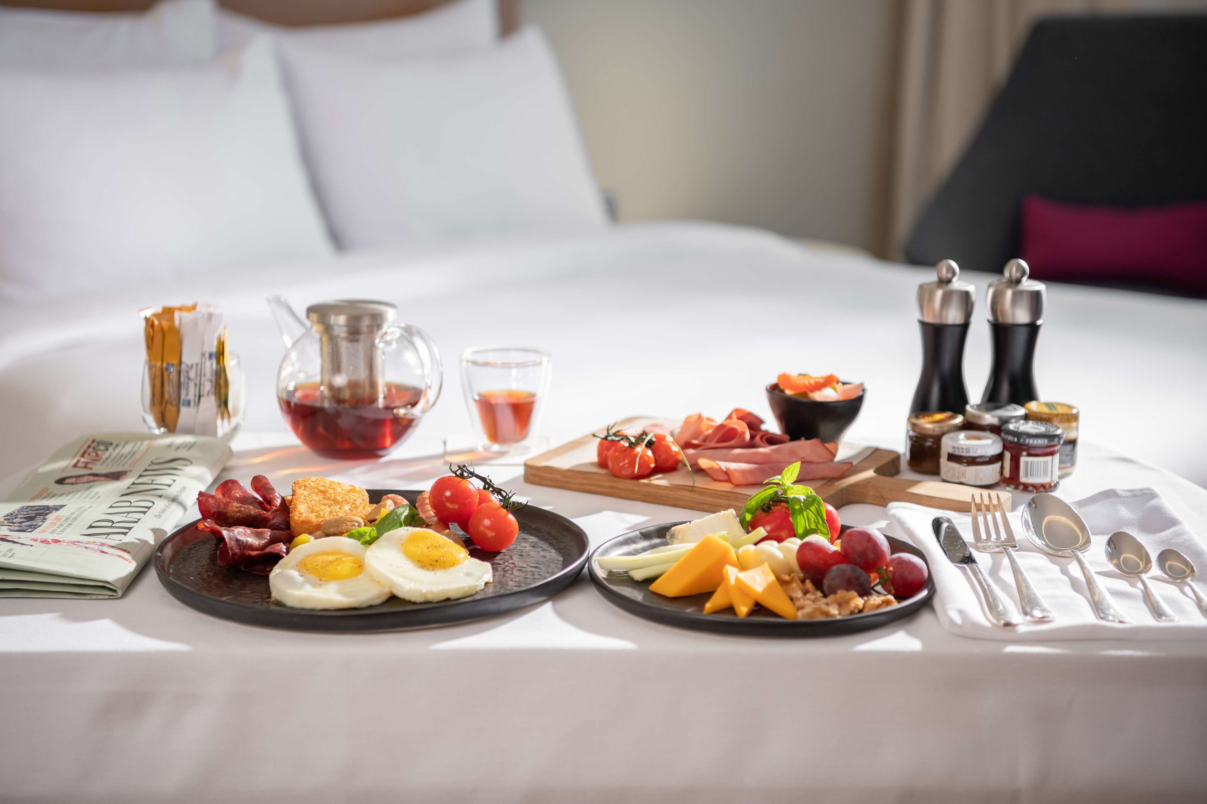 Daily buffet breakfast (SAR 150 per person)