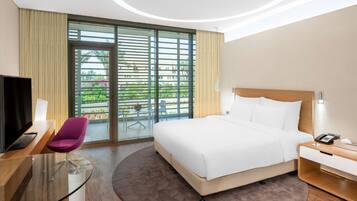 Premium bedding, in-room safe, soundproofing, iron/ironing board