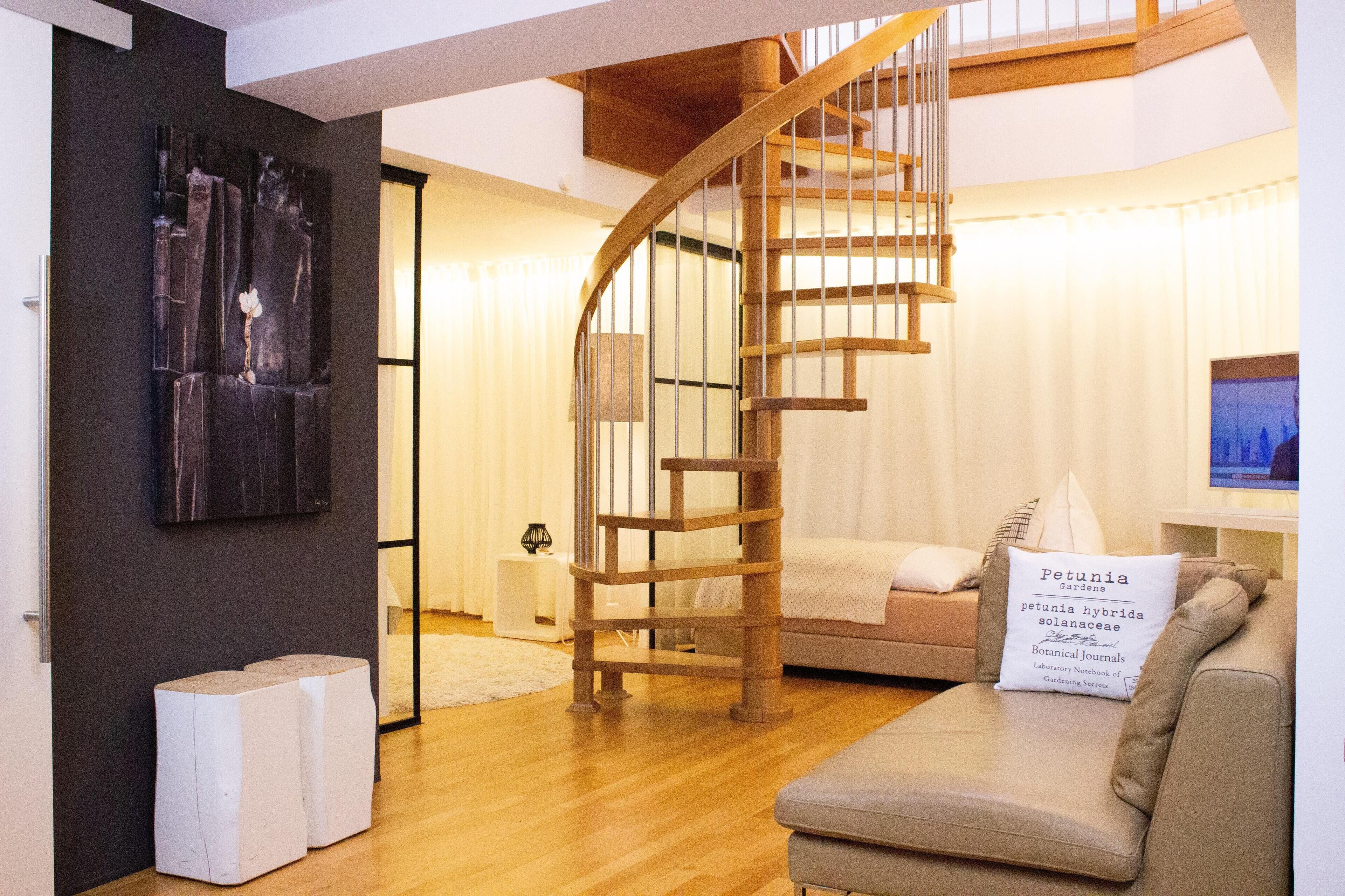 2 bedrooms, down duvets, individually decorated, individually furnished