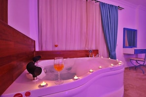 Villa, 2 Bedrooms, Private Pool | Jetted bathtub