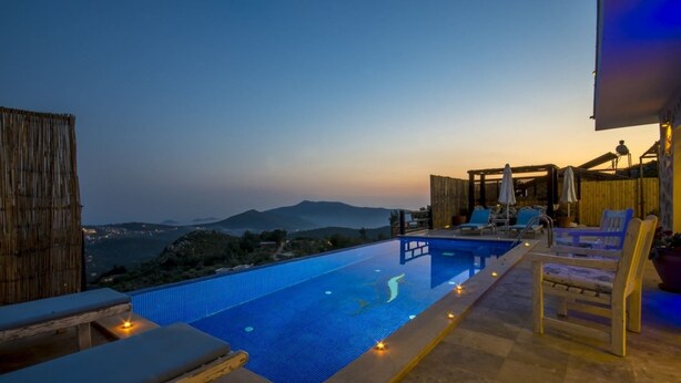 Outdoor pool - Villa Helen (Kas)