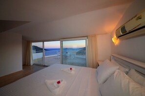 Villa, 5 Bedrooms, Private Pool, Sea View | 5 bedrooms, bed sheets - Villa Su (Kas)