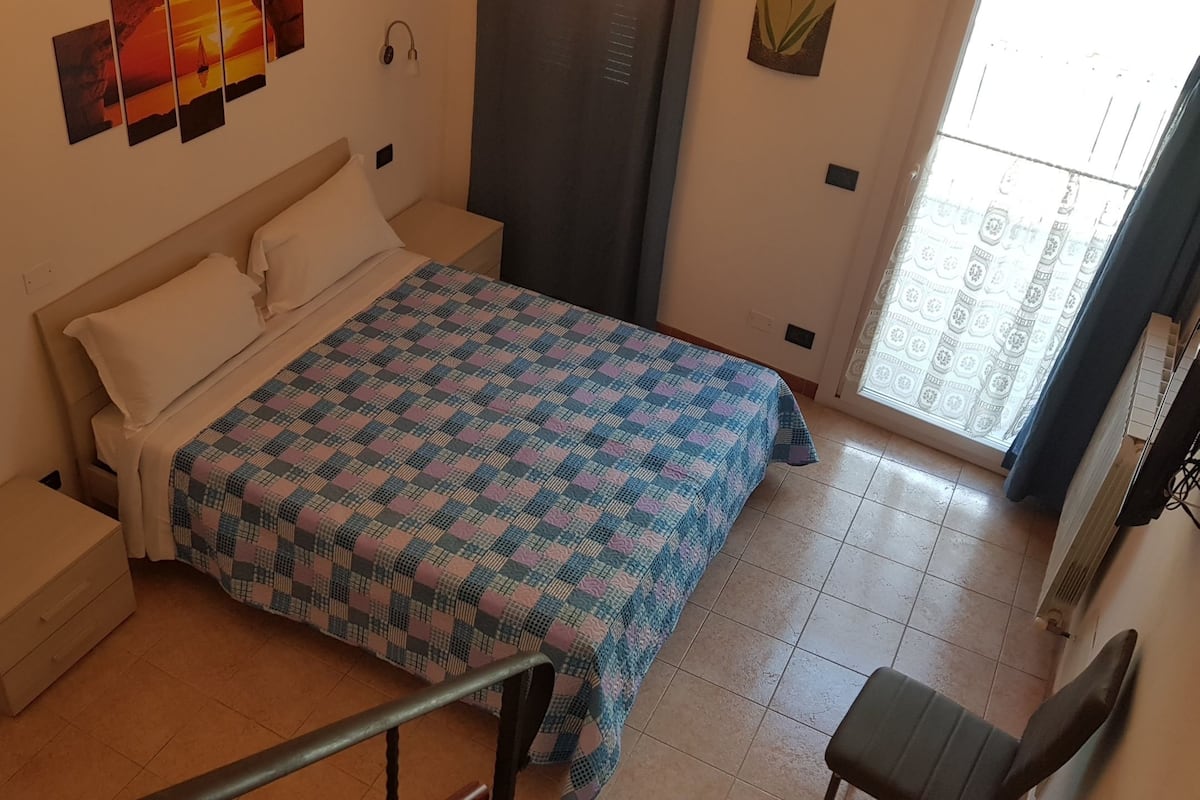 City Room, 1 King Bed, Non Smoking, Balcony (Rio Maggiore) | Soundproofing, free WiFi