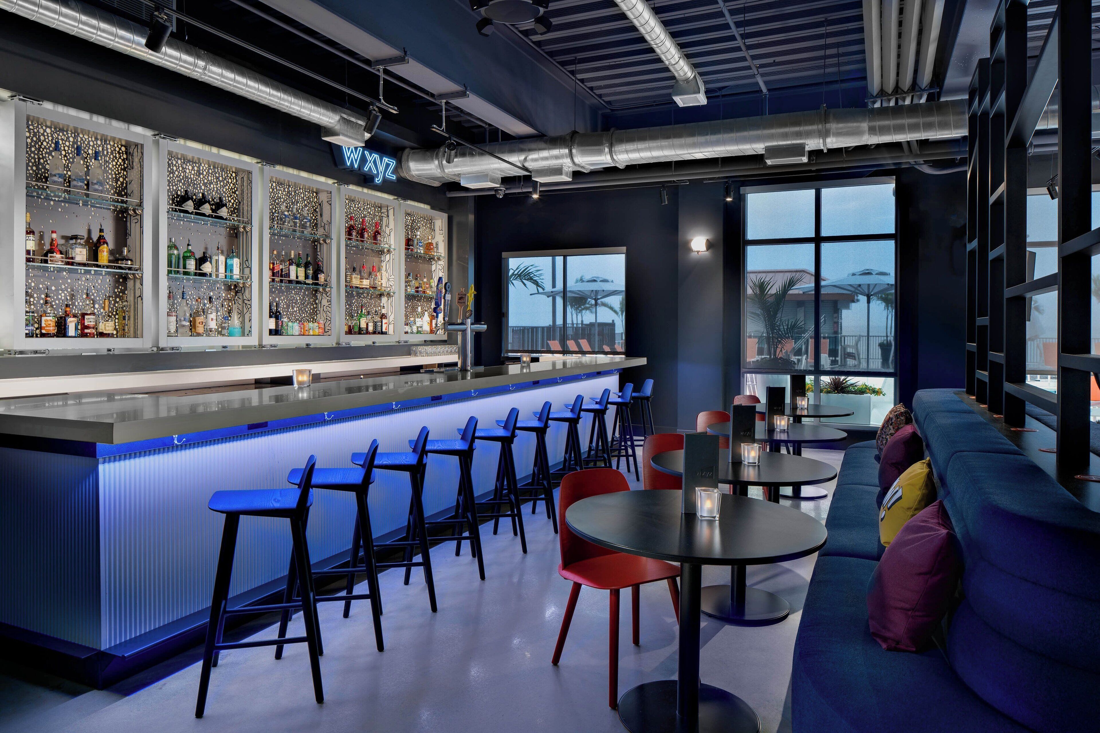 2 bars/lounges, poolside bar