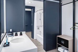 Shower, free toiletries, hair dryer, towels