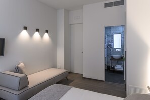 高級雙人或雙床房, 城市景觀 | 埃及棉床單、高級寢具、羽絨被、記憶床墊