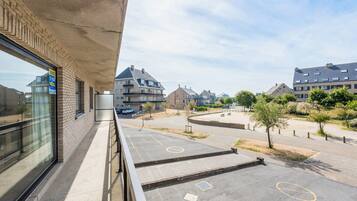 Quang cảnh nhìn từ nơi lưu trú