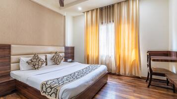 Executive Double Room, 1 Double Bed | Rollaway beds, free WiFi