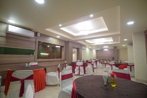 Dining - Hotel Kamla Regency (Bhopal)