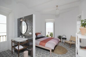 Chambre Double Signature, 1 grand lit, vue ville | Chambres insonorisées, Wi-Fi gratuit, draps fournis