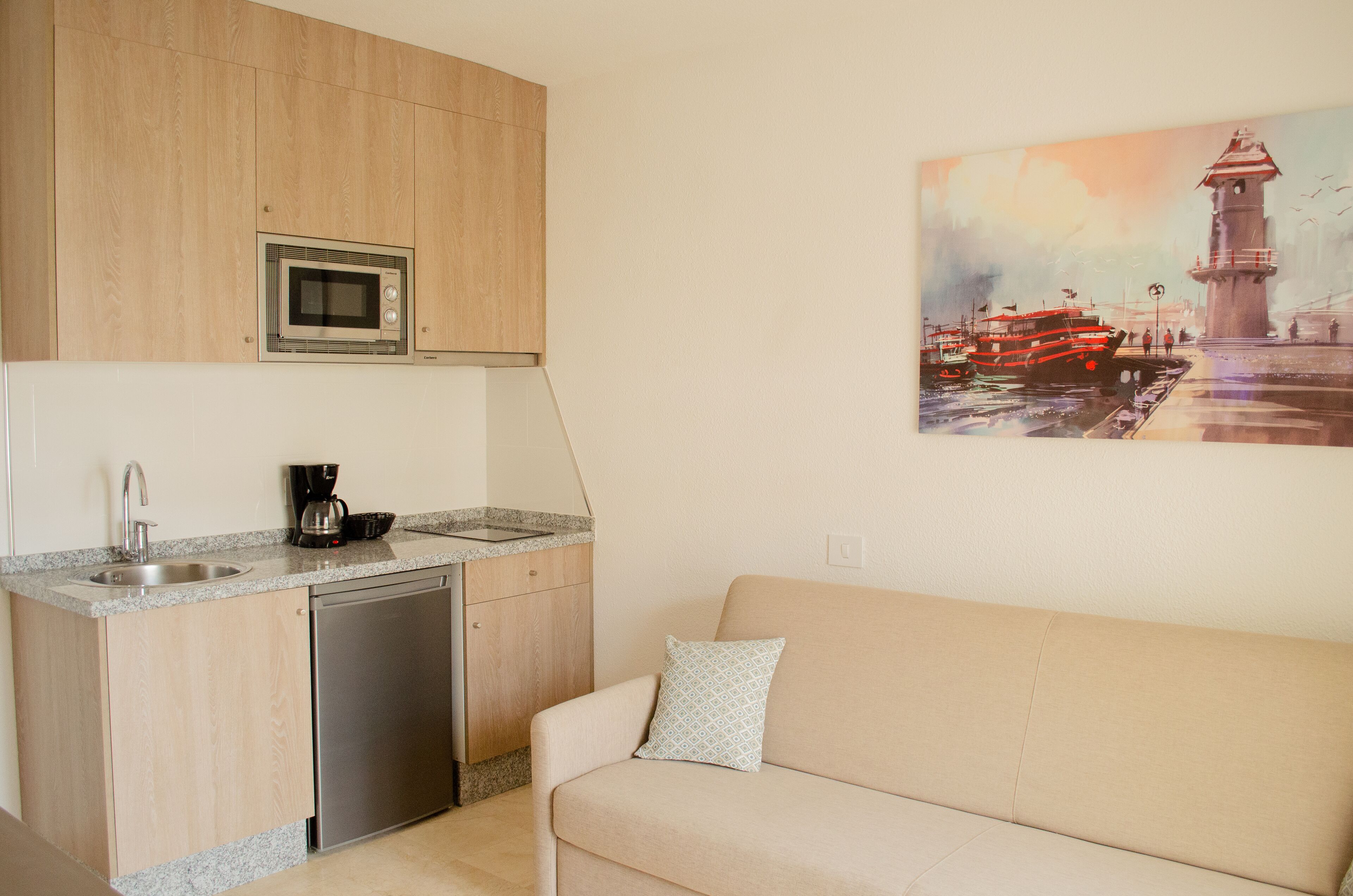 apartment, 2 bedrooms, non smoking | private kitchen | fridge, electric kettle