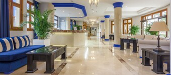 Klayman Olivina Aparthotel