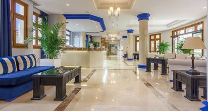 Klayman Olivina Aparthotel