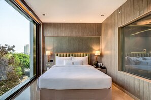 Ropa de cama de alta calidad y minibar 