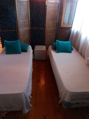 Frette Italian sheets, premium bedding, down comforters - Calm Lake (San Carlos de Bariloche)