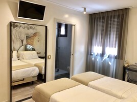 Double or Twin Room (Toledo Tourist Wristband Included) | Desk, iron/ironing board, free WiFi, bed sheets