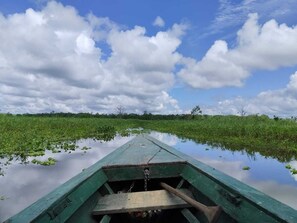 Exterior - Amazon Queen Lodge (Indiana)