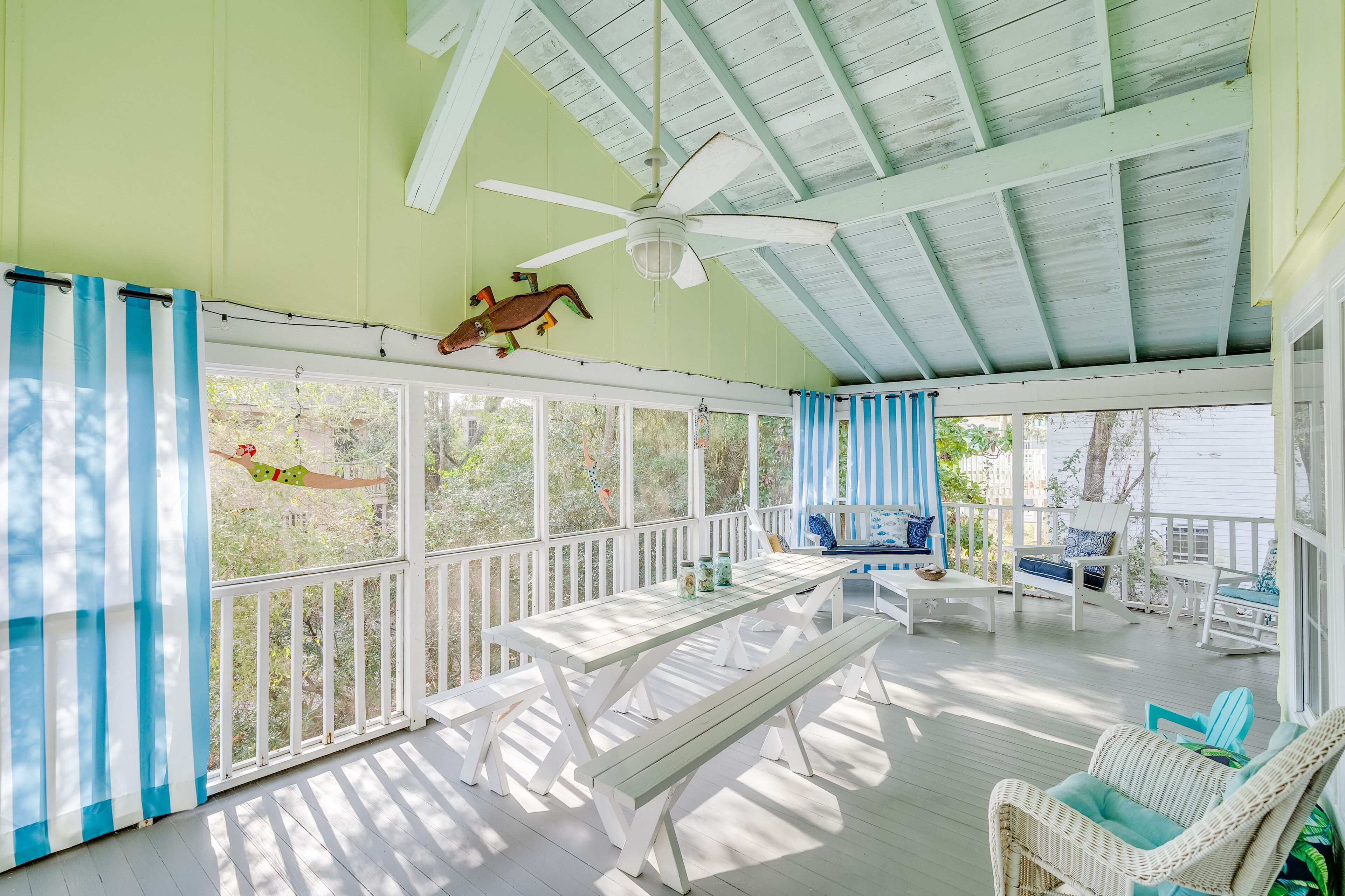Steps to Beach Dog Friendly Cottage W/ Parking by Tybee Cottages