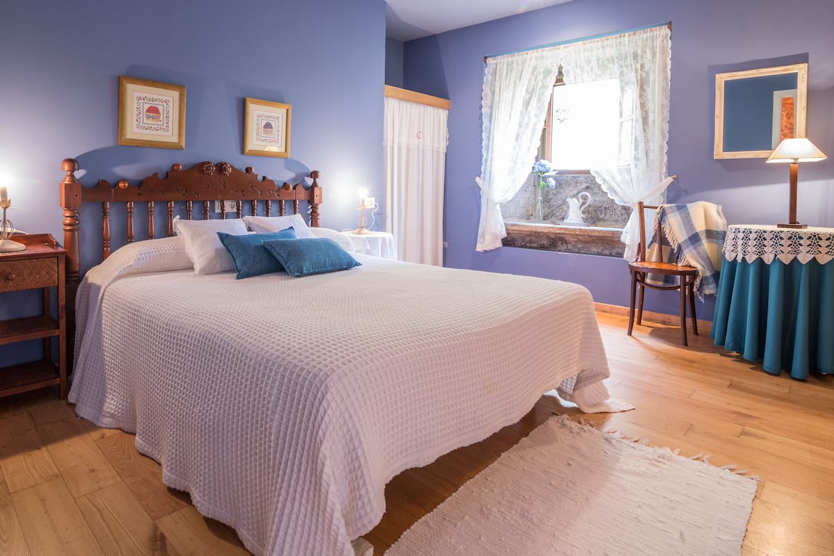 Basic Double or Twin Room, Garden View