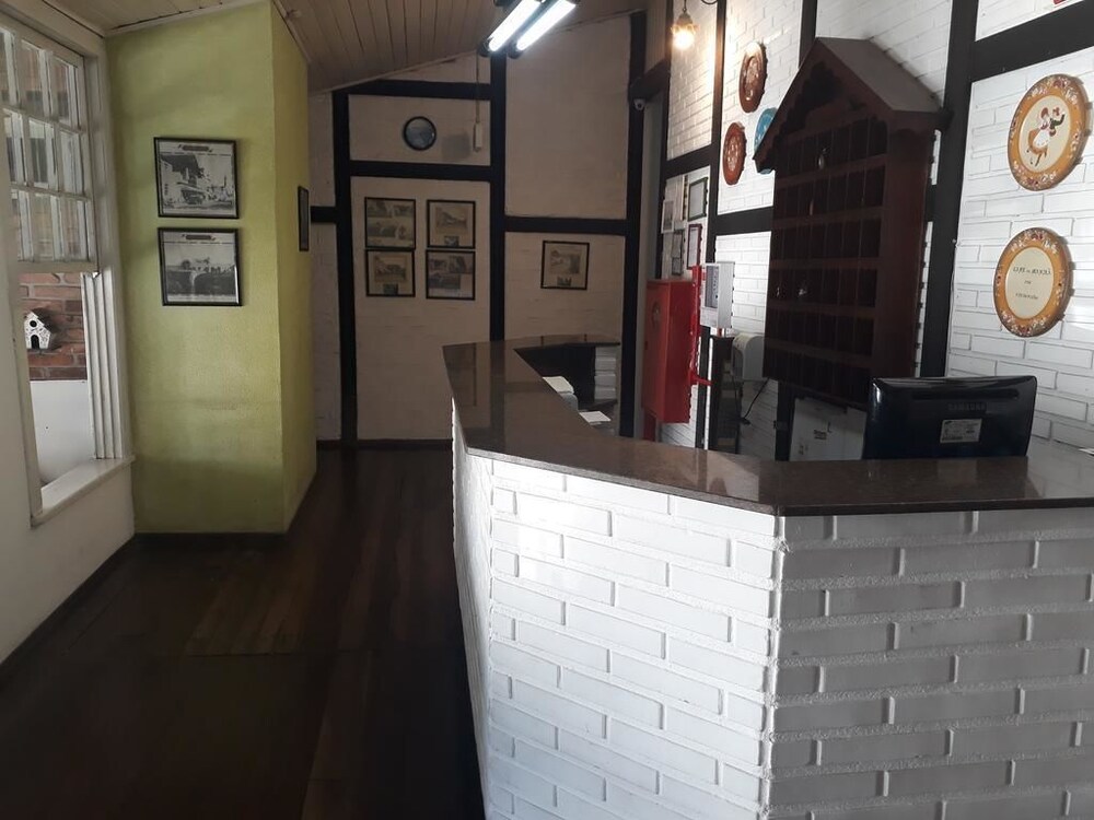 Hotel Hermann by null