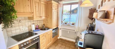 Geladeira, fogão, cooktop, lava-louças