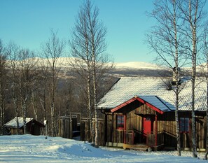 尊爵木屋 (Övre Järven) | 獨特裝潢、布置獨特、遮光布/窗簾、免費搖籃/嬰兒床